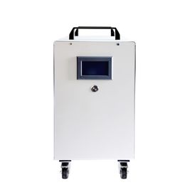 Outre du système solaire hybride d'énergie éolienne de grille 2kw 2000w avec la batterie d'ion de lithium 4kwh